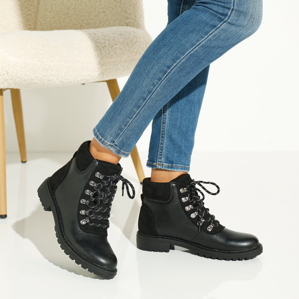 Blancheporte Kotníkové boty ze 2 materiálů, ve sportovním stylu černá 36