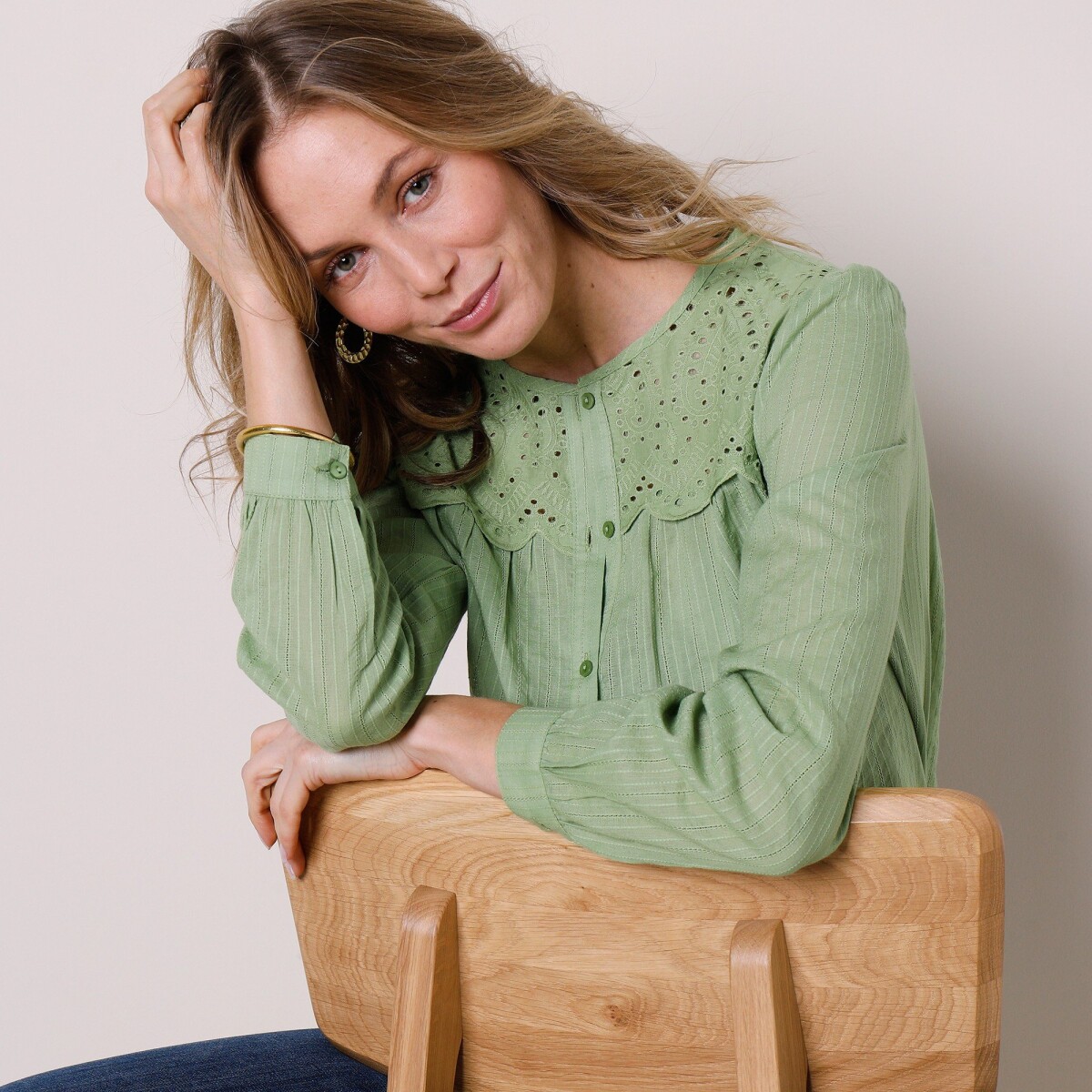 Blancheporte Košile z texturované bavlny, s vyšívanou vsadkou machově zelená 44