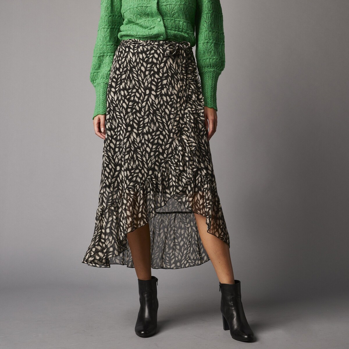Blancheporte Dlouhá pouzdrová sukně s minimalistickým vzorem černárežná 36